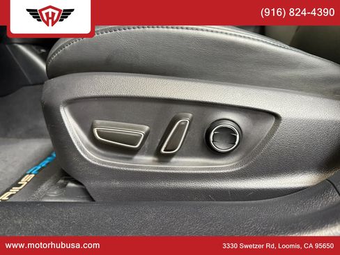 Used 2017 Toyota Prius Prime Advanced w/ Carpet Mat Package FWD image 39