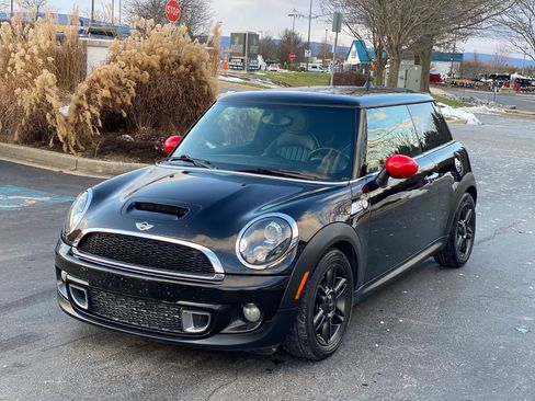 Used 2011 MINI Cooper S image 2