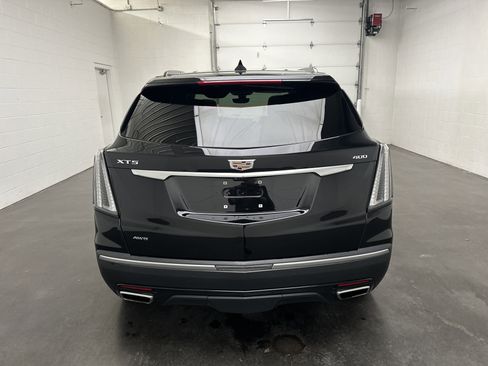 Used 2022 Cadillac XT5 Sportv w/ Platinum Package AWD/4WD image 9
