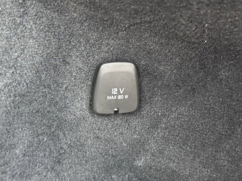 Used 2020 Volvo XC90 T6 R-Design w/ Protection Package Premier image 34