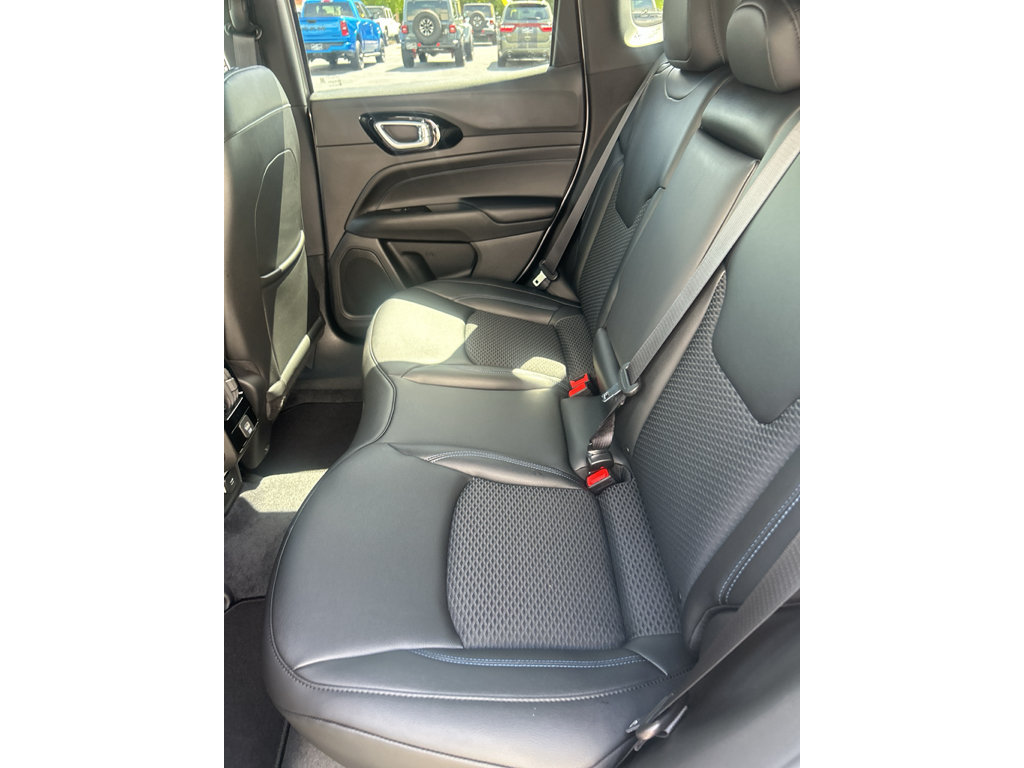 New 2026 Jeep Compass Latitude AWD/4WD image 9