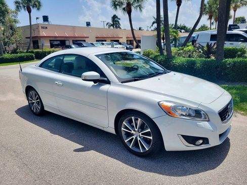 Used 2013 Volvo C70 T5 FWD image 5