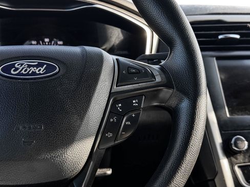 Used 2020 Ford Fusion SE FWD image 17