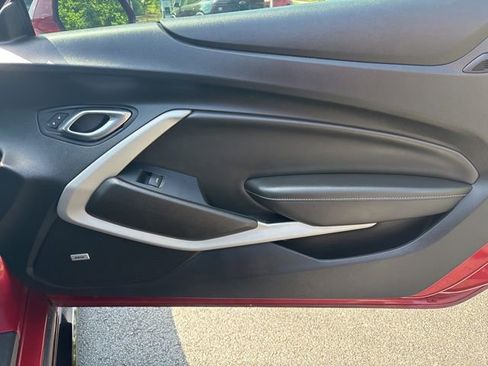 Used 2021 Chevrolet Camaro LT w/ Technology Package RWD image 24