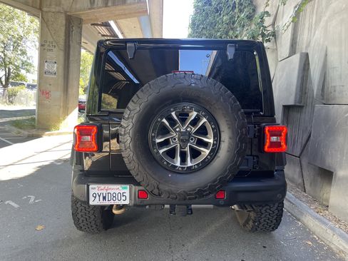 Used 2024 Jeep Wrangler Unlimited Rubicon 392 AWD/4WD image 18