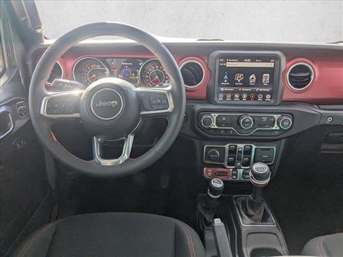 Used 2023 Jeep Wrangler Unlimited Rubicon image 18