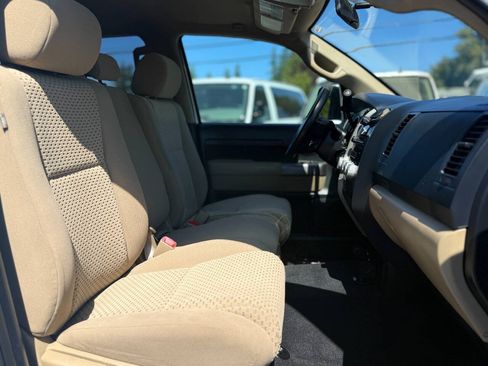 Used 2013 Toyota Tundra 4x4 Double Cab w/ Tow Pkg image 17