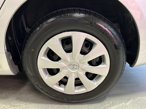 Used 2009 Toyota Corolla LE w/ Preferred Accessory Pkg FWD image 18
