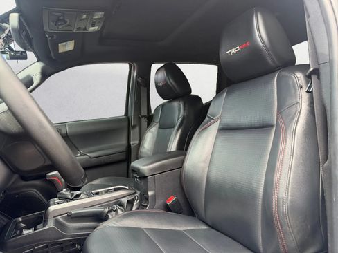 Used 2021 Toyota Tacoma TRD Pro AWD/4WD image 13
