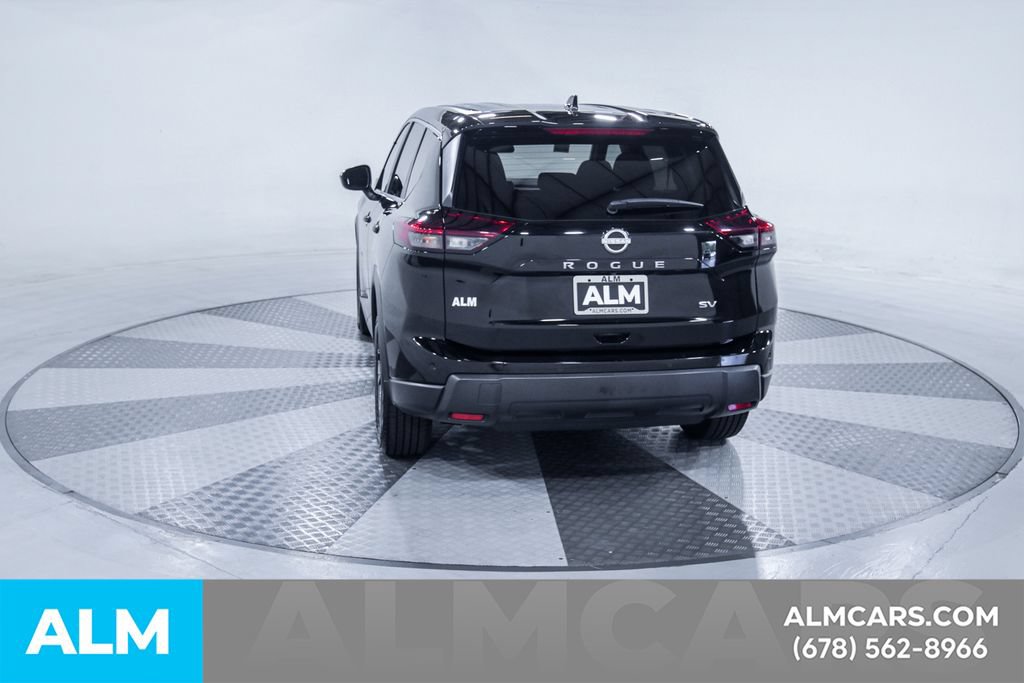 Used 2024 Nissan Rogue SV FWD image 8