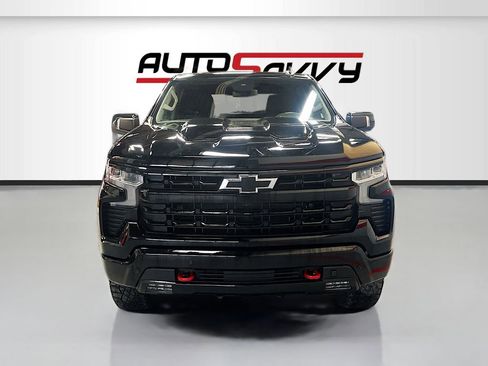 Used 2024 Chevrolet Silverado 1500 LT Trail Boss w/ LT Trail Boss Premium Package AWD/4WD image 2