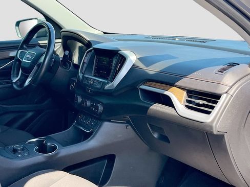 Used 2018 GMC Terrain SLE w/ Driver Convenience Package FWD image 28