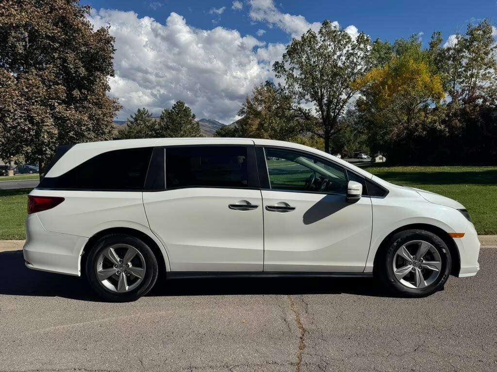 Used 2020 Honda Odyssey EX image 2