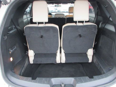 Used 2018 Ford Explorer Limited w/ Class II Trailer Tow Package image 13