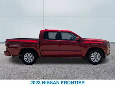 Used 2023 Nissan Frontier SV w/ SV Convenience Package RWD image 6