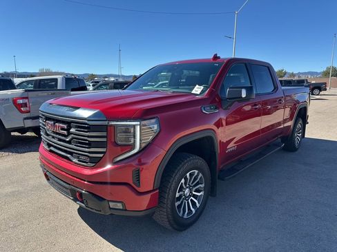 Used 2022 GMC Sierra 1500 AT4 w/ AT4 Premium Package image 3