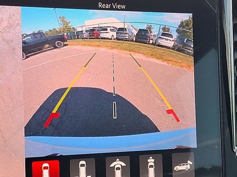 New 2026 Chrysler Pacifica Select FWD image 4