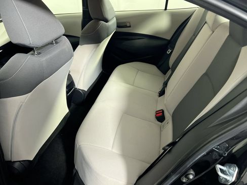 Used 2022 Toyota Corolla LE w/ LE Convenience Package FWD image 22