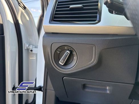 Used 2022 Volkswagen Atlas SEL R-Line image 36