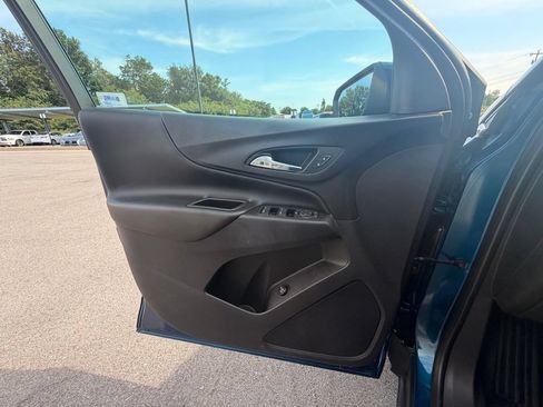 Used 2021 Chevrolet Equinox LT AWD/4WD image 24