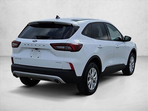 Used 2025 Ford Escape Active image 5