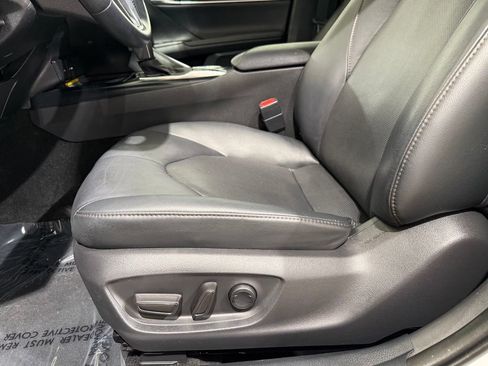 Certified 2020 Toyota Camry XLE w/ Carpet Mat Package FWD image 13