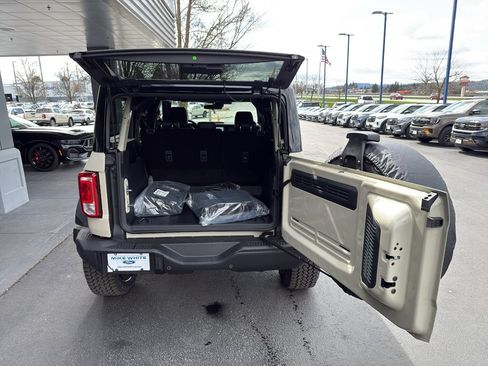 New 2026 Ford Bronco Big Bend w/ Black Diamond Package AWD/4WD image 6