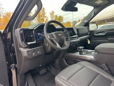 New 2026 Chevrolet Silverado 1500 LTZ w/ LTZ Premium Package image 11