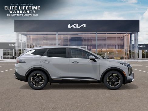 New 2027 Kia Sportage EX FWD image 8