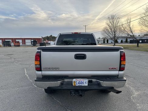 Used 2007 GMC Sierra 2500 SLE w/ Snow Plow Prep Package AWD/4WD image 5