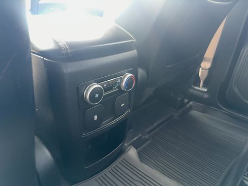 Used 2020 Ford Explorer XLT w/ Equipment Group 202A AWD/4WD image 13