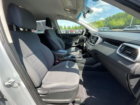 Used 2017 Kia Sorento L FWD image 31