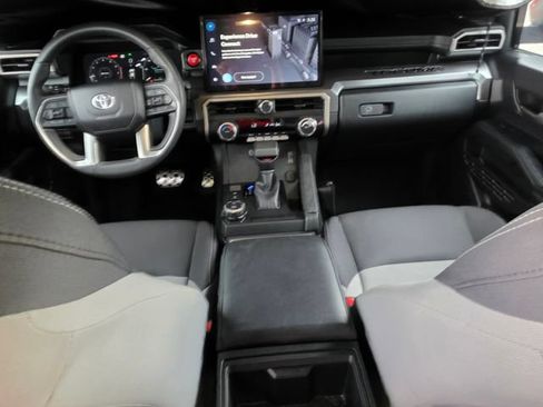 Used 2024 Toyota Tacoma TRD Sport AWD/4WD image 35