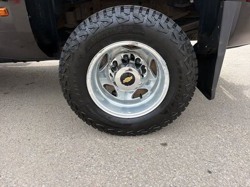 Used 2016 Chevrolet Silverado 3500 High Country w/ Duramax Plus Package AWD/4WD image 32
