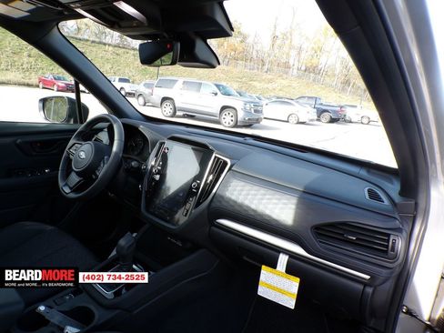Used 2025 Subaru Forester Premium image 26