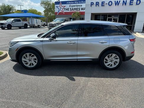 Used 2022 Lincoln Corsair FWD image 3