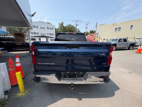 Used 2023 Chevrolet Silverado 1500 LT AWD/4WD image 4