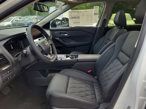 New 2026 Nissan Rogue Platinum w/ Platinum Premium Package AWD/4WD image 17