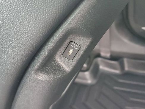 Certified 2023 Kia Sportage X-Line w/ X-Line Premium Package image 11