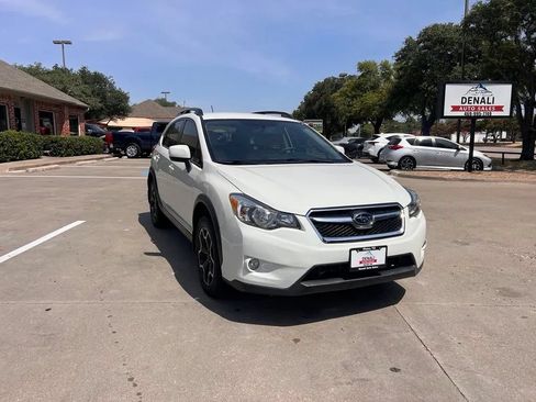 Used 2014 Subaru Crosstrek 2.0i Premium AWD/4WD image 3