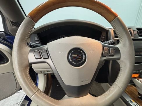 Used 2004 Cadillac XLR image 19