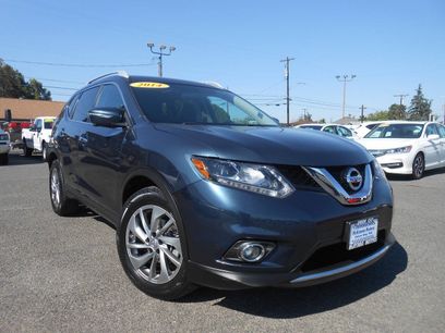 Used 2014 Nissan Rogue SL w/ SL Premium Package