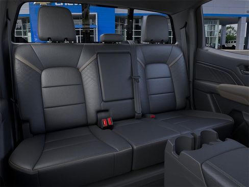 New 2026 GMC Canyon Denali image 17