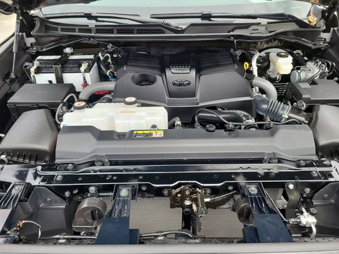 Used 2024 Toyota Tundra Limited image 14