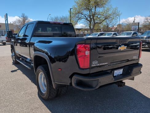 Used 2024 Chevrolet Silverado 3500 High Country w/ High Country Premium Package AWD/4WD image 8