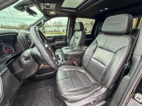 Used 2020 Chevrolet Silverado 3500 High Country w/ LPO, Hitch Package image 21