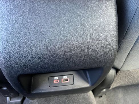 Used 2025 Nissan Altima 2.5 SV FWD image 19