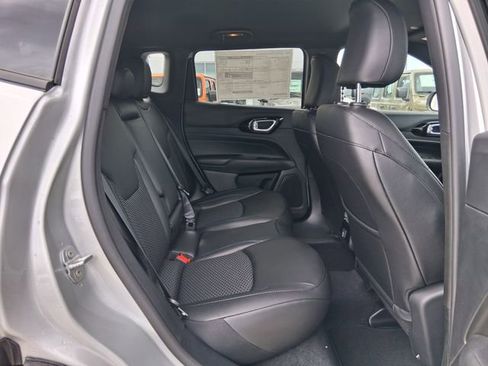 New 2026 Jeep Compass Latitude image 23
