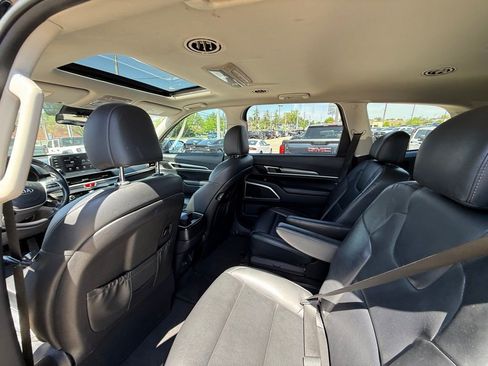 Used 2021 Kia Telluride S AWD/4WD image 25