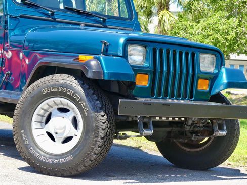 Used 1995 Jeep Wrangler Rio Grande AWD/4WD image 86
